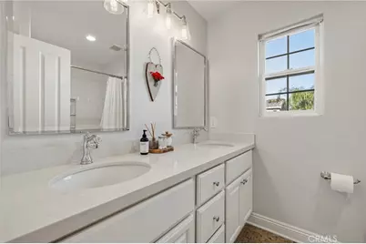 24134 Breton Court, Valencia, CA 91355 - Photo 32