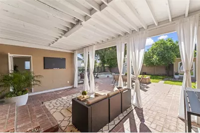 17008 Hartland St, Lake Balboa, CA 91406 - Photo 30