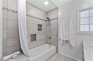 17008 Hartland St, Lake Balboa, CA 91406 - Photo 22