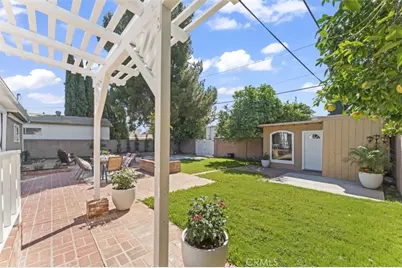 17008 Hartland St, Lake Balboa, CA 91406 - Photo 30