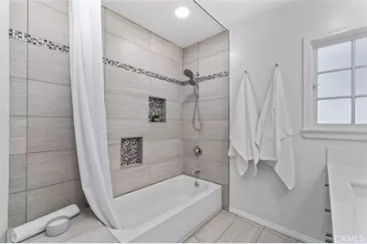 17008 Hartland St, Lake Balboa, CA 91406 - Photo 22