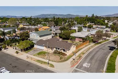 15901 Community, North Hills, CA 91343 - Photo 2