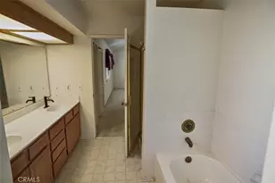 5101 Ruby Ct, Lancaster, CA 93536 - Photo 16