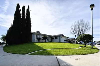 7601 Letty, Lamont, CA 93241 - Photo 2