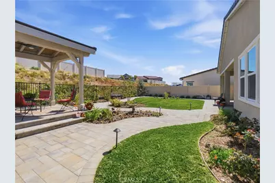 29458 Corte Halcon, Valencia, CA 91354 - Photo 32