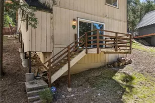 460 Pioneer Rd, Lake Arrowhead, CA 92352 - Photo 40