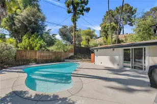4941 Rigoletto St, Woodland Hills, CA 91364 - Photo 32