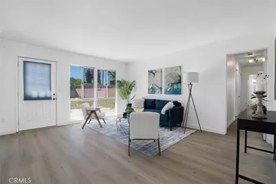 8207 Yarmouth, Reseda, CA 91335 - Photo 6