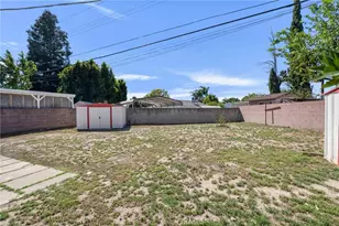 8207 Yarmouth, Reseda, CA 91335 - Photo 22
