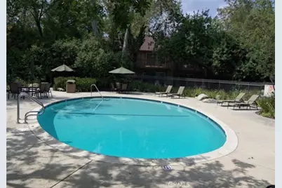 7050 Shoup Avenue, Canoga Park, CA 91303 - Photo 24