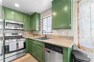 18128 Sundowner, Canyon Country, CA 91387 - Photo 14