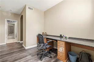 5861 Mustang Dr, Simi Valley, CA 93063 - Photo 46
