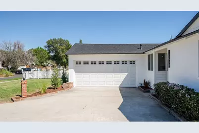 18630 Cantara Street, Reseda, CA 91335 - Photo 4