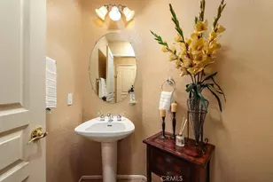 27635 Elkwood Ln, Castaic, CA 91384 - Photo 8