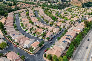 27635 Elkwood Ln, Castaic, CA 91384 - Photo 18