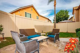 27635 Elkwood Ln, Castaic, CA 91384 - Photo 16