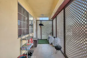 17945 Roscoe Blvd, Northridge, CA 91325 - Photo 8