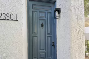 12390 Chandler Blvd, Valley Village, CA 91607 - Photo 4