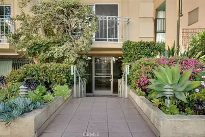 1871 Greenfield Avenue #102, Los Angeles, CA 90025 - Photo 22