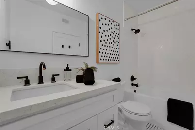 1871 Greenfield Avenue #102, Los Angeles, CA 90025 - Photo 12