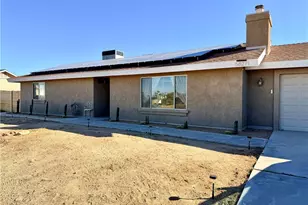 58271 Caliente St, Yucca Valley, CA 92284 - Photo 2