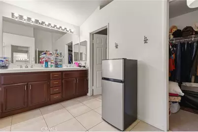 14215 Everglades Court, Canyon Country, CA 91387 - Photo 32
