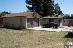 16051 Los Alimos, Granada Hills, CA 91344 - Photo 10