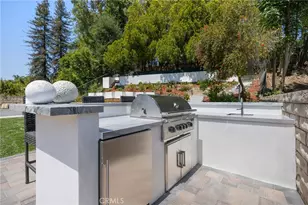 5100 Orrville Ave, Woodland Hills, CA 91367 - Photo 26