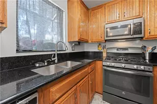 18122 Sundowner, Canyon Country, CA 91387 - Photo 10