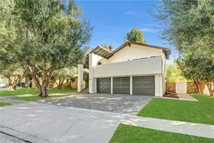 27064 Esward Dr, Calabasas, CA 91301 - Photo 2