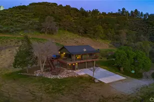 29801 Skyline, Tehachapi, CA 93561 - Photo 2