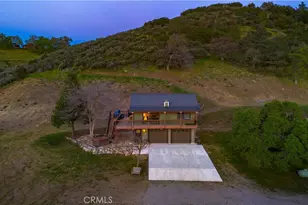 29801 Skyline, Tehachapi, CA 93561 - Photo 4