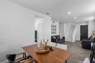 19904 Holly Dr, Saugus, CA 91350 - Photo 8