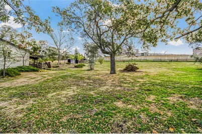 30617 Buckskin, Tehachapi, CA 93561 - Photo 32