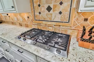 4658 Tam O Shanter Dr, Thousand Oaks, CA 91362 - Photo 20
