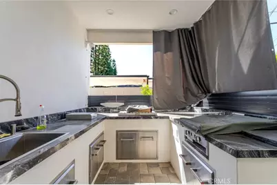 12608 Califa Street, Valley Village, CA 91607 - Photo 44