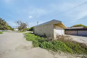 14305 Osborne St, Panorama City, CA 91402 - Photo 22