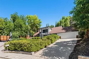 21801 Providencia, Woodland Hills, CA 91364 - Photo 2