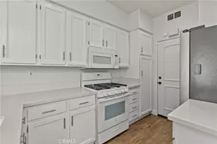 23147 Napa, Valencia, CA 91354 - Photo 20