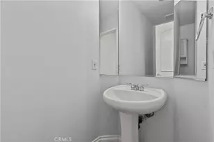 23147 Napa, Valencia, CA 91354 - Photo 44