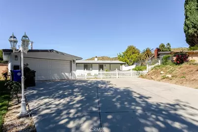 22459 Guadilamar Drive, Saugus, CA 91350 - Photo 2