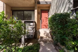 21900 Marylee St, Woodland Hills, CA 91367 - Photo 40