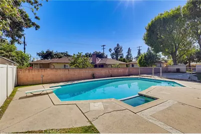 10314 Encino, Granada Hills, CA 91344 - Photo 32