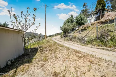 17743 Elizabeth Lake, Lake Hughes, CA 93532 - Photo 26
