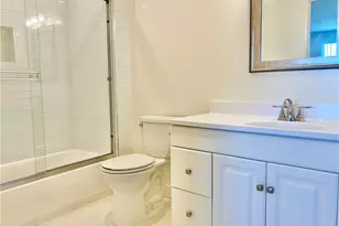 7327 Kester Ave, Van Nuys, CA 91405 - Photo 32