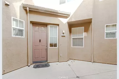 25562 Huxley, Stevenson Ranch, CA 91381 - Photo 2