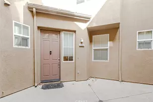 25562 Huxley, Stevenson Ranch, CA 91381 - Photo 2