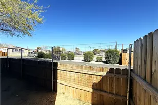 3300 15th, Rosamond, CA 93560 - Photo 4