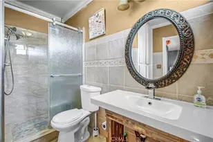 7904 Laurel Canyon, North Hollywood, CA 91605 - Photo 18