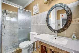 7904 Laurel Canyon, North Hollywood, CA 91605 - Photo 18